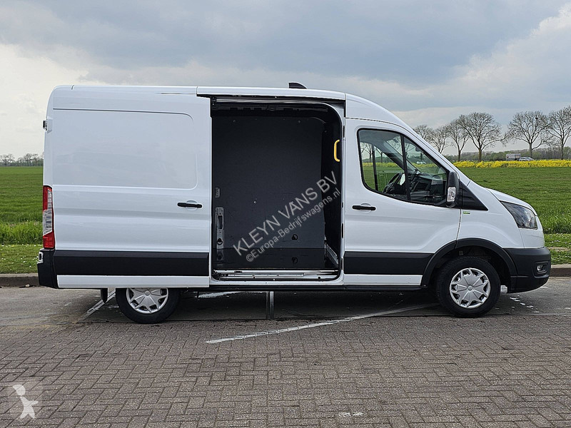 Furgoneta Ford 2.0 L2H2 Euro6 Trekhaak!
