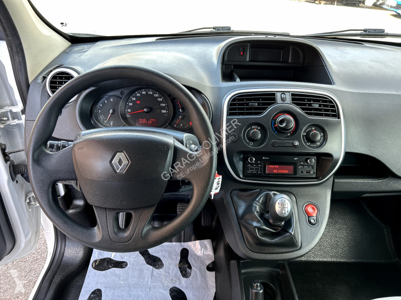 Véhicule utilitaire Renault Maxi Grand Volume...
