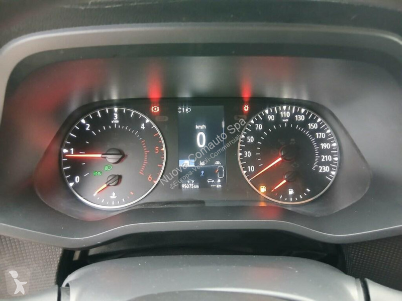 عربة نفعية Renault IV