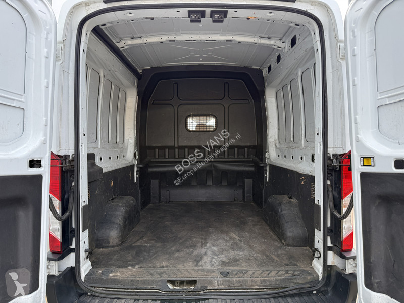 Samochód dostawczy Ford DC 2.0 TDCI L3H2 130PK...