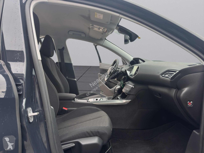 عربة نفعية Peugeot