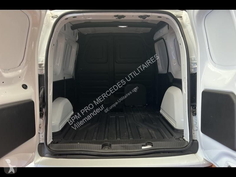 عربة نفعية Mercedes e Long Pro