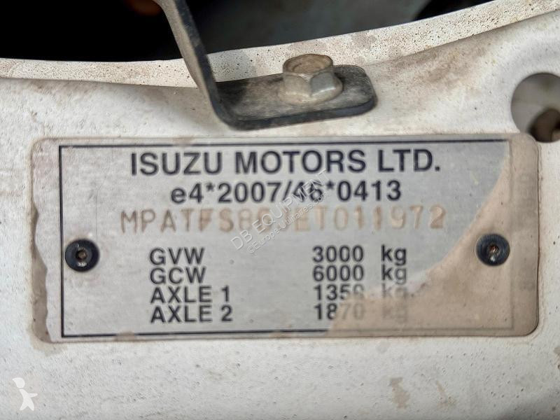 Véhicule utilitaire Isuzu TFS86 PICKUP 4x4 AVEC...