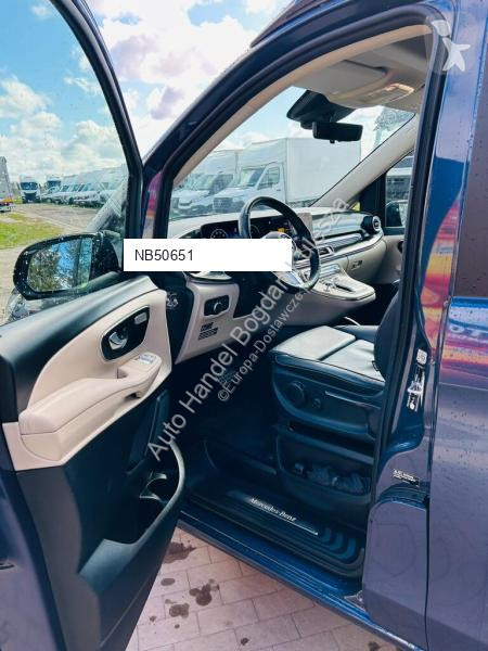 Samochód dostawczy Mercedes V300