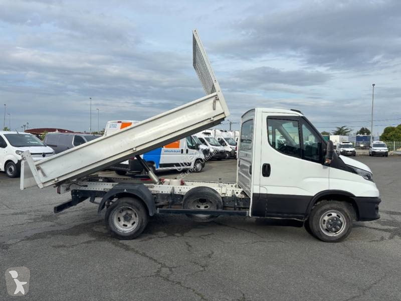 عربة نفعية Iveco