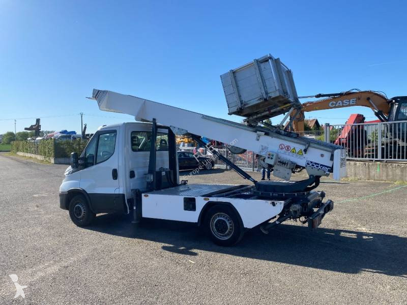 عربة نفعية Iveco