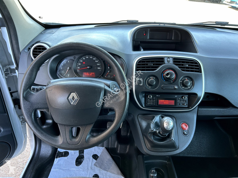 Véhicule utilitaire Renault Maxi Grand Volume...