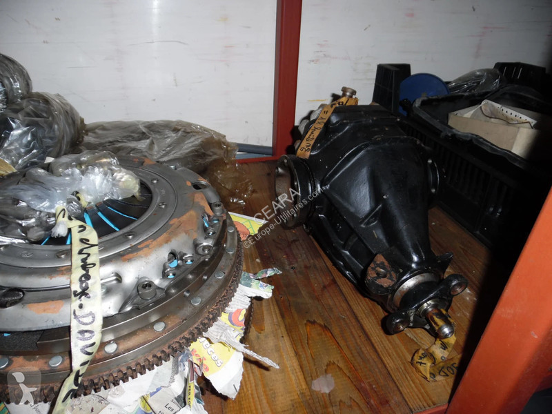 عربة نفعية Mercedes W123 W124 W201 SPARE PARTS...