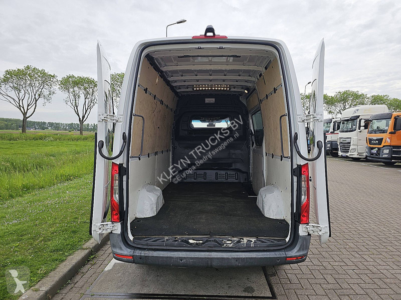Véhicule utilitaire Mercedes 316 L2H2 Mbux RWD...