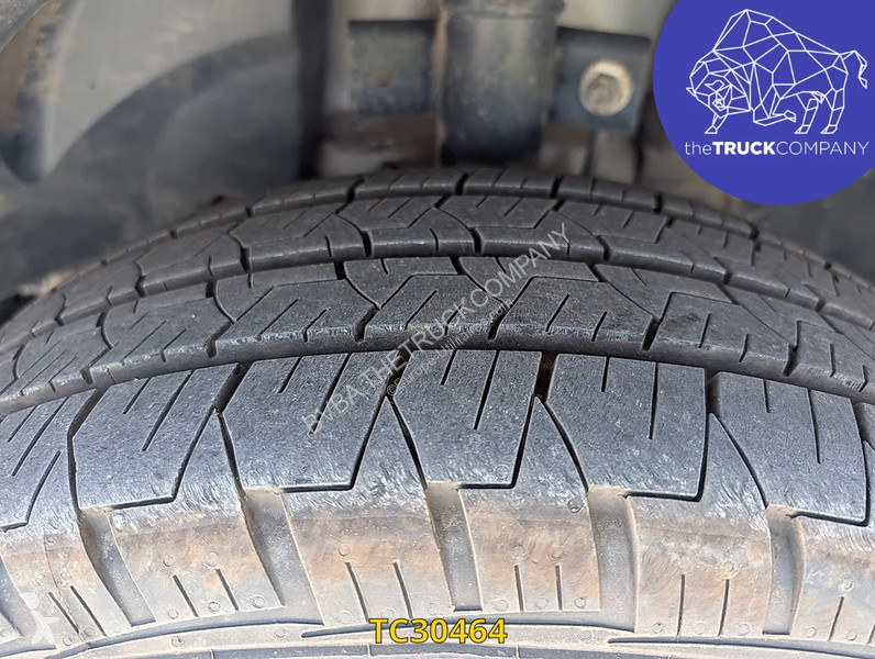 Samochód dostawczy Renault 145.35 nacelle klubb