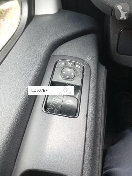 Veicolo commerciale Mercedes 3posti TRAZIONE...