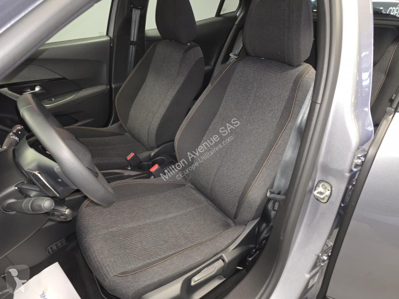 Peugeot 2008 1.2i Hybrid - 136 - BV e-DCS6  II...