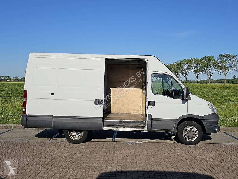 Furgoneta Iveco 50C15 L2H2 3.0 DubbelLucht
