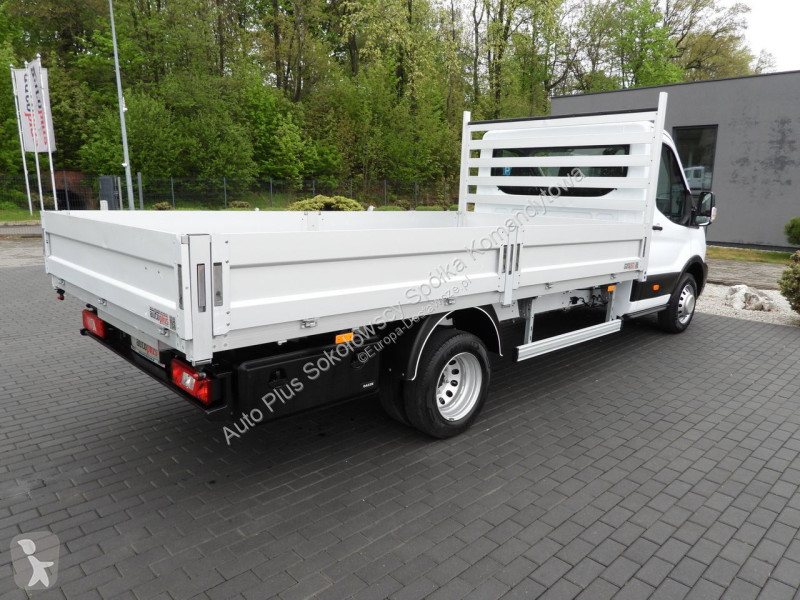 Samochód dostawczy Ford  TRANSIT