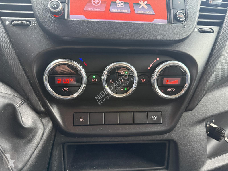 Samochód dostawczy Iveco 40C18 3.0 Hi Matic...
