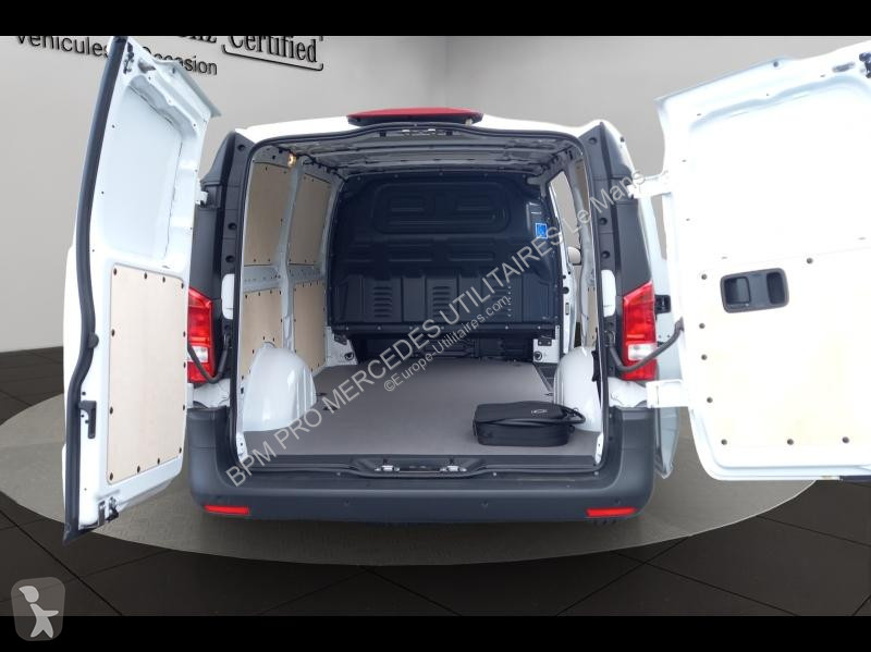 Véhicule utilitaire Mercedes Vito Fg 112 116ch...
