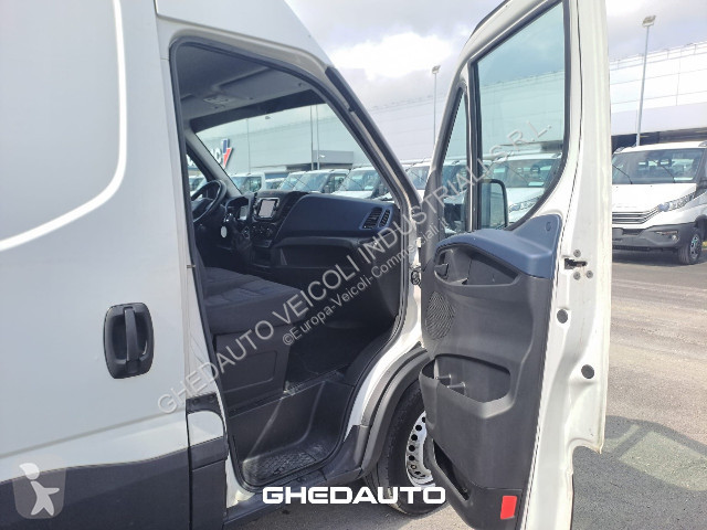 Furgoneta Iveco Daily 35S16 - FURGONE