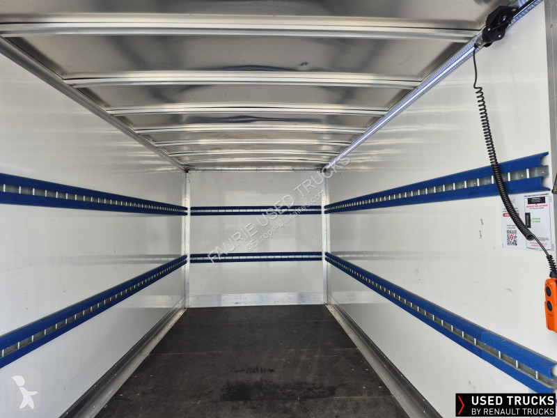 Renault  Transporter