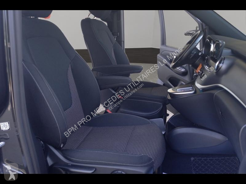 Véhicule utilitaire Mercedes 220 d Extra-Long...