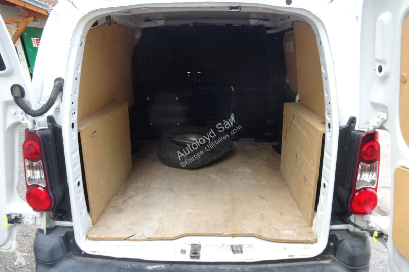 Véhicule utilitaire Peugeot PARTNER 1,6 HDI 99