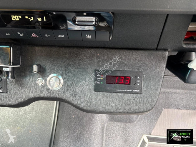Véhicule utilitaire Mercedes idilis