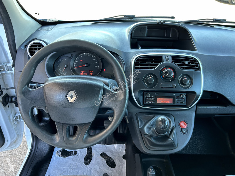 Véhicule utilitaire Renault Maxi Grand Volume...