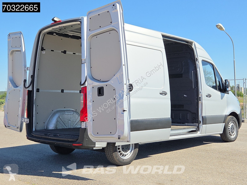 عربة نفعية Mercedes 215 CDI Automatik 150PS...