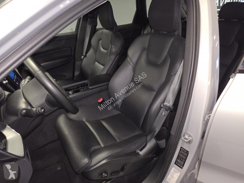 Samochód dostawczy Volvo XC60 B4 Micro-Hybride...