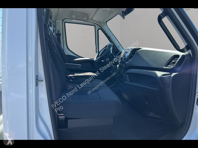 Véhicule utilitaire Iveco CCb 35C16H3.0...