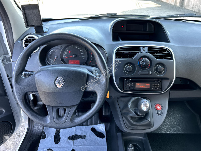 Véhicule utilitaire Renault Maxi Grand Volume...
