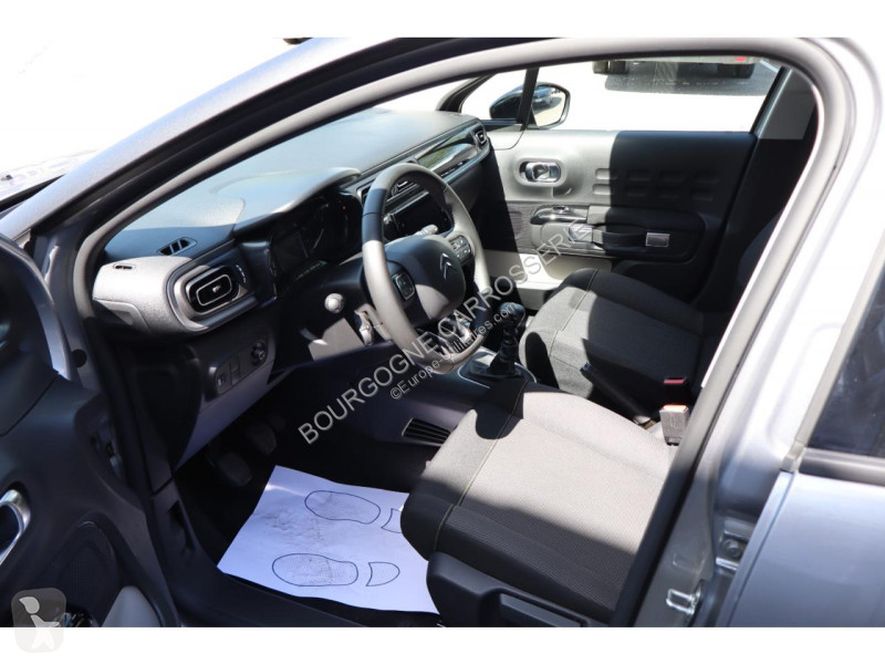 عربة نفعية Citroën C3 1.2 PureTech 12V - 110...