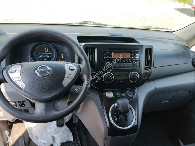 Samochód dostawczy Nissan