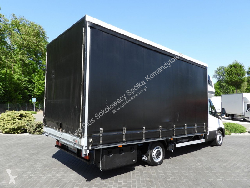 Furgoneta Iveco 35S18 DAILY