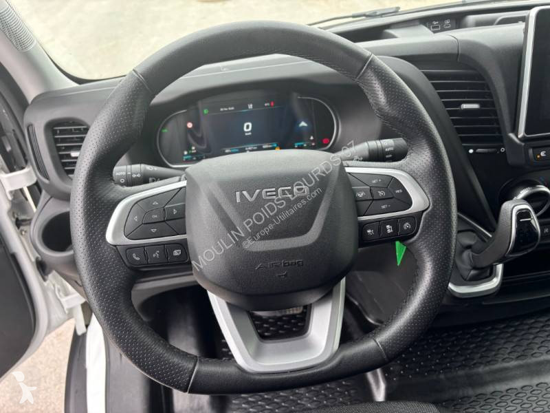 عربة نفعية Iveco