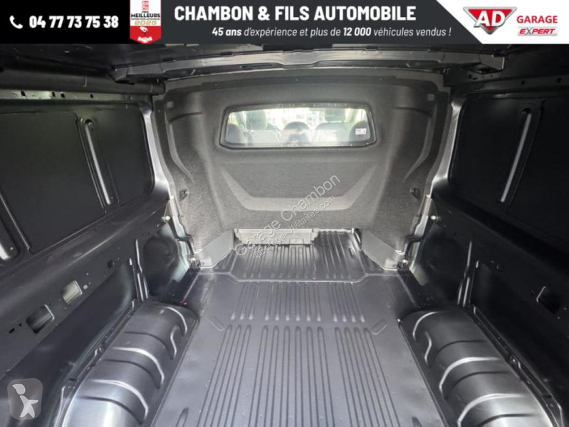 Véhicule utilitaire Renault CABINE APPROFONDIE...
