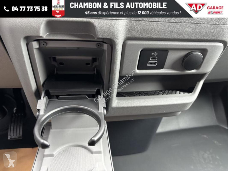Véhicule utilitaire Ford FOURGON 320 L1H1 2.0...