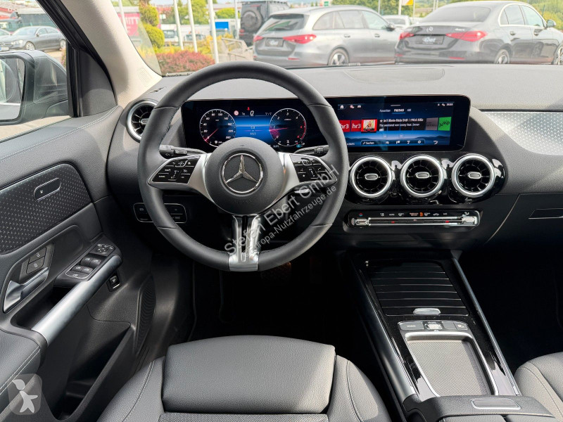 عربة نفعية Mercedes GLA  d Progressive...