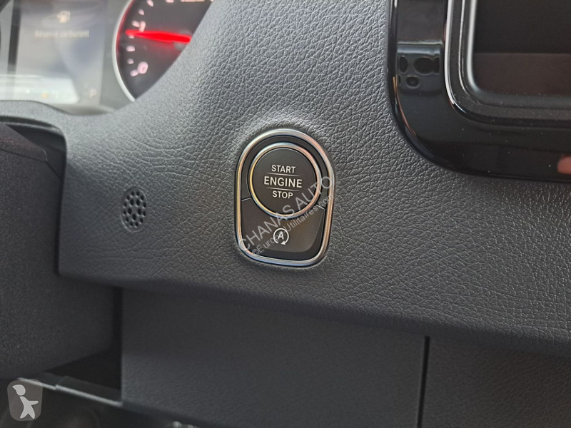Véhicule utilitaire Mercedes 317 CDI 43 3.5T...