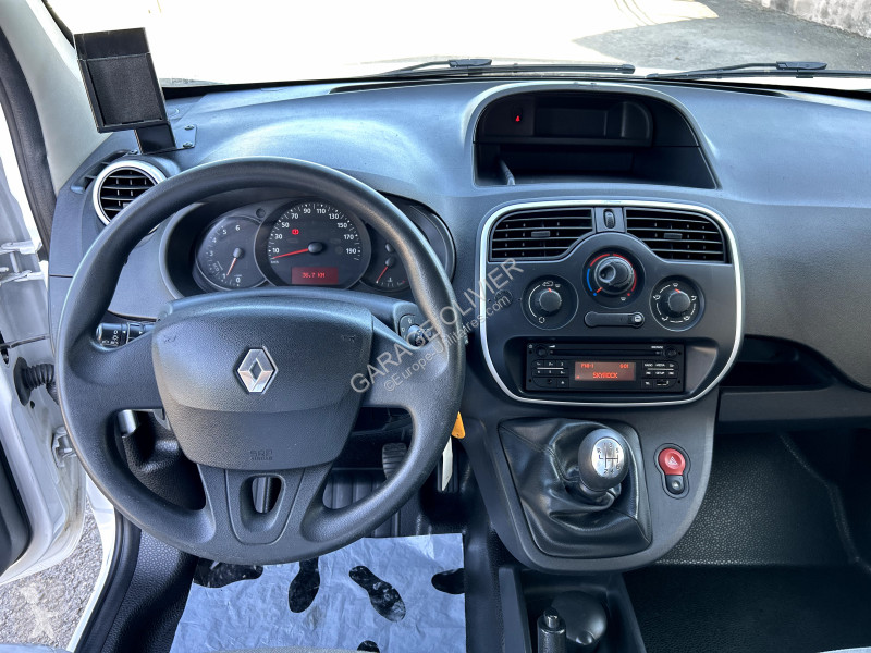 Véhicule utilitaire Renault Maxi Grand Volume...