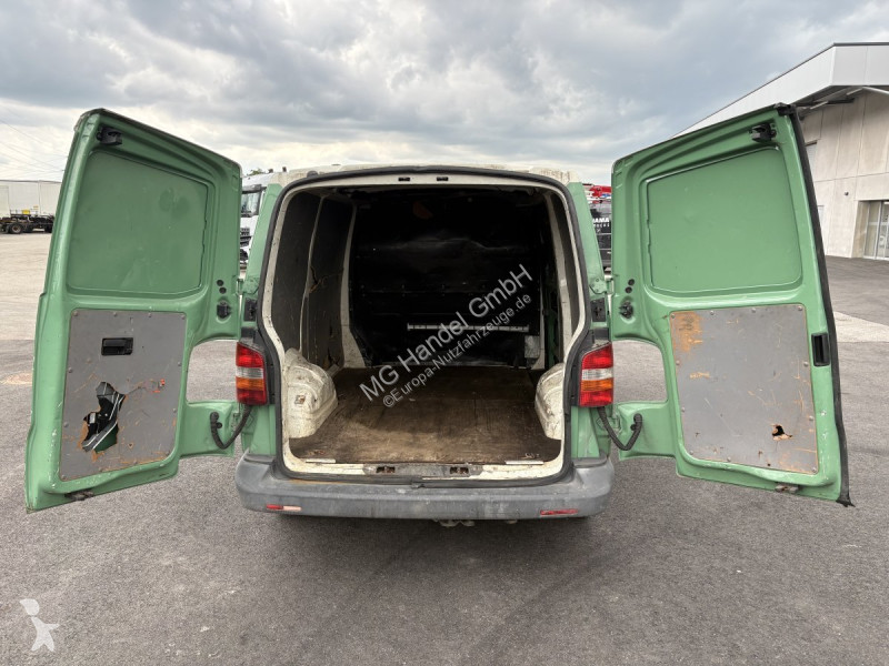عربة نفعية Volkswagen T5 Transporter...