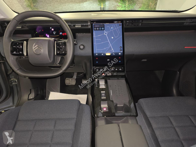 Véhicule utilitaire Citroën C5 AIRCROSS 1.2i...