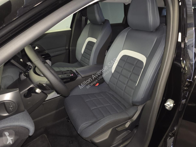 Véhicule utilitaire Citroën C5 AIRCROSS 1.2i...