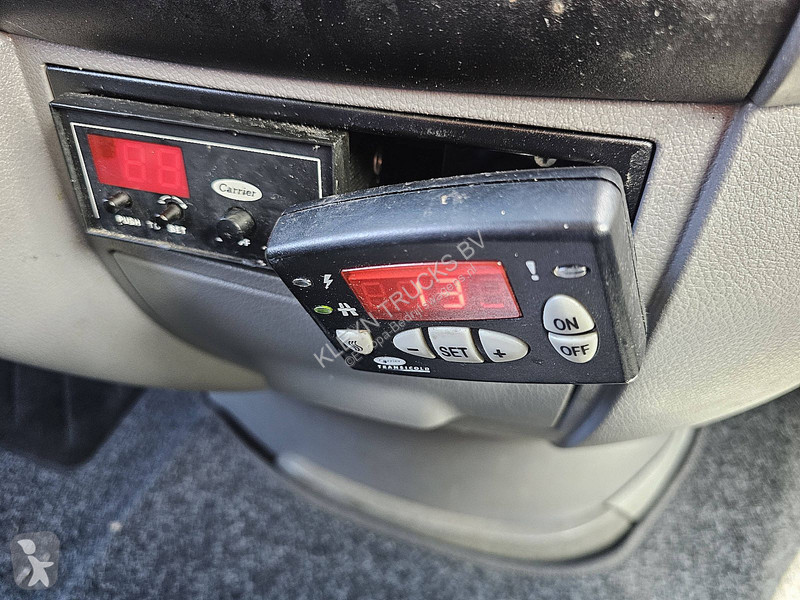 Furgoneta Mercedes 516 frigo automaat ac