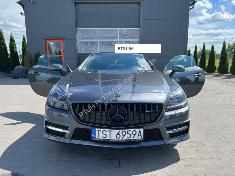 Samochód dostawczy Mercedes SLK 200