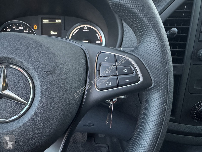 عربة نفعية Mercedes e 112 Fourgon Long