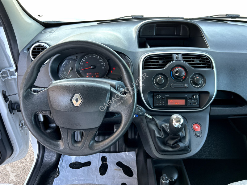 Véhicule utilitaire Renault Maxi Grand Volume...