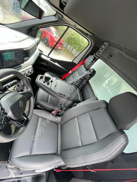 Véhicule utilitaire Renault...
