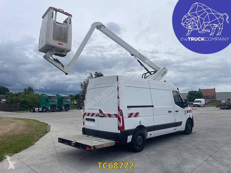 Samochód dostawczy Renault 145.35 nacelle