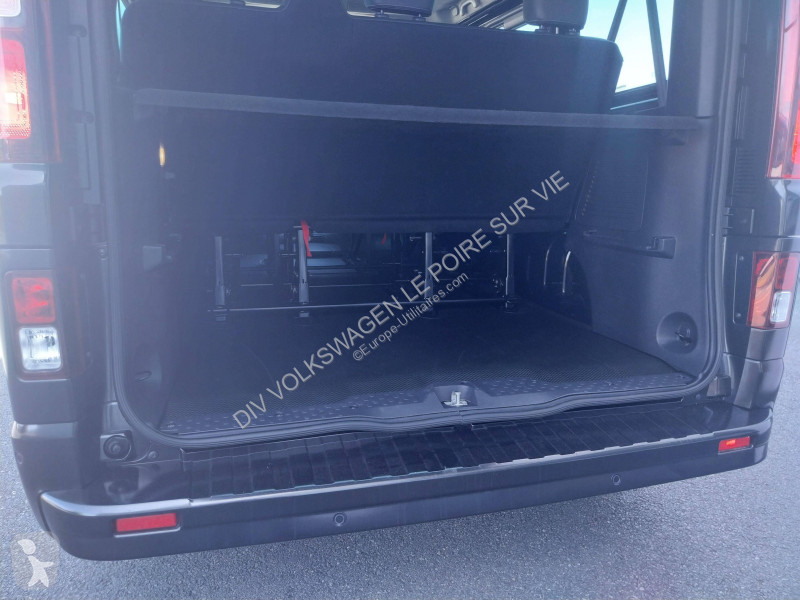عربة نفعية Nissan Primastar Combi L1H1 3.0t 2.0...