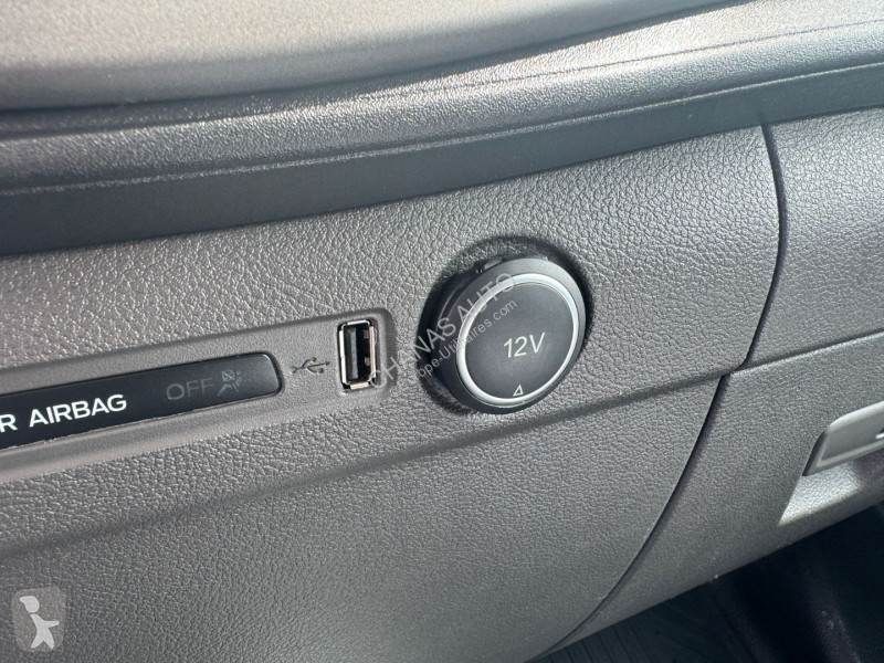 Véhicule utilitaire Ford 320 L1H1 2.0 TDCi 130...